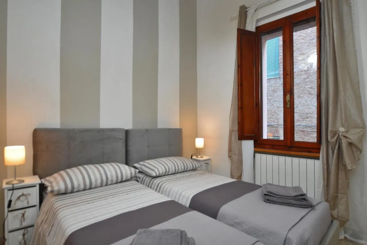 Casina Di Giada - Happy Rentals Siena Itália